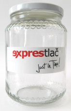 Nálepky: Biela alebo priesvitná folia